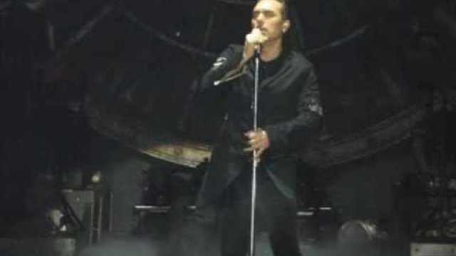 NOTIS SFAKIANAKIS-ΔΕΝ ΣΕ ΧΡΕΙΑΖΟΜΑΙ (LIVE)