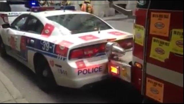 Как Гасят от Пожарната В Монреал / Летящи патрулки (Видео)
