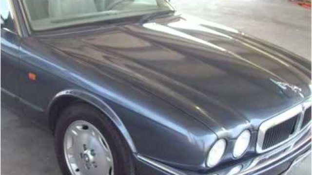 Jaguar XJ Sedan 1997
