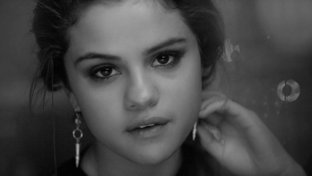 Премиера! Selena Gomez - The Heart Wants What It Wants (2014 Official Video)