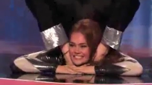 Еластичната жена в света (невероятно) - Америка има талант