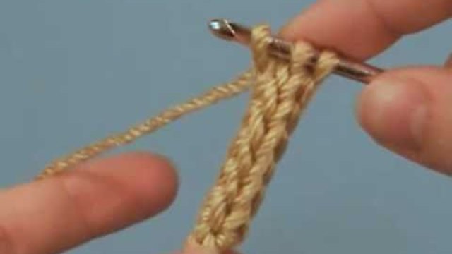 Crochet an i-cord (right-handed version)