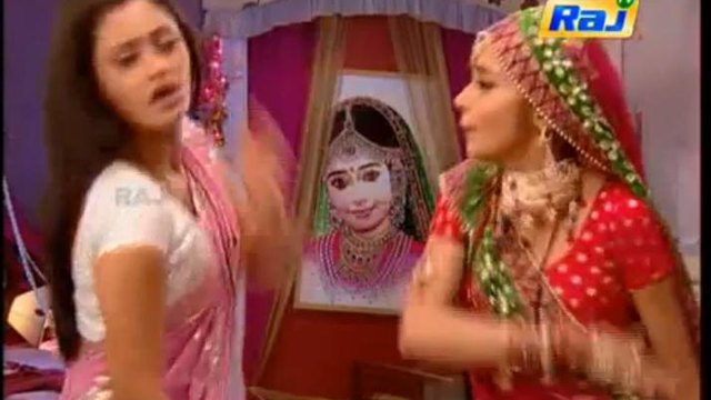 Ичха удря шамар на Тапася - 320 Епизод