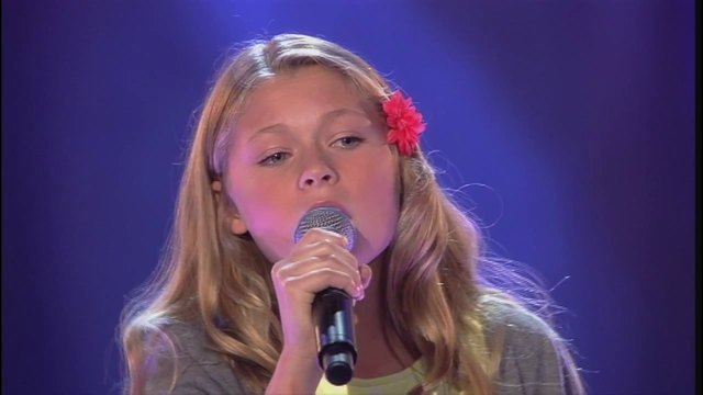 Fienne - Safe And Sound (The Voice Kids 2015- The Blind Auditions)