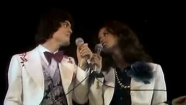 Donny &amp; Marie Osmond - Morning Side Of The Mountain