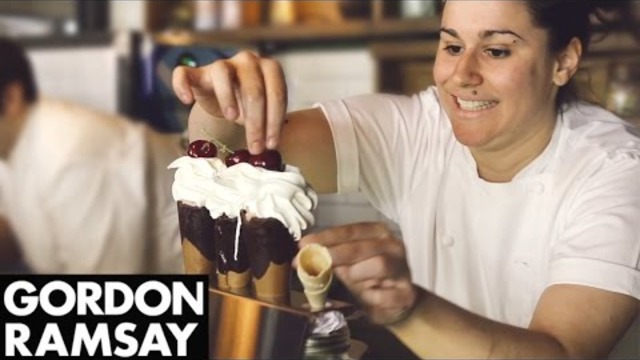 Gordon&#39;s Chefs Whip Up Ice Cream Sundaes - Gordon Ramsay