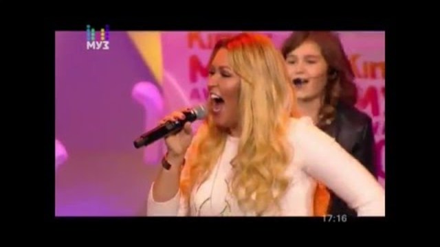 Ирина Дубцова - "Люби меня долго" ("Kinder МУЗ Awards 2015")