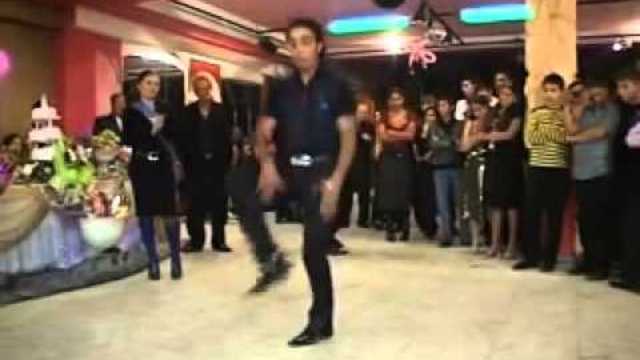 Вот как зажигать надо  ! Веселый цыганский танец !