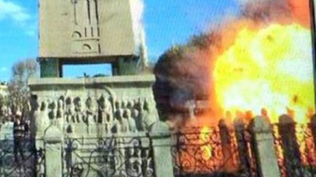 Взрива на площад Султанахмет в Турция в центъра на Истанбул (ВИДЕО)
