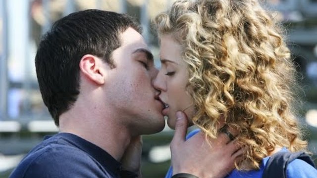 ДМИТРИЙ ПРЯНОВ   -   ПЕРВЫЙ ПОЦЕЛУЙ