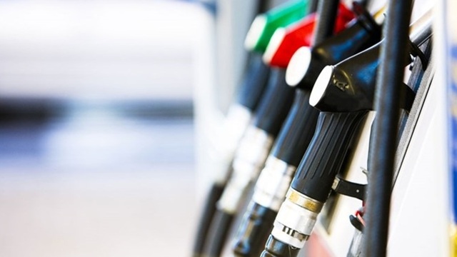Цените на бензина и дизела тръгнаха нагоре