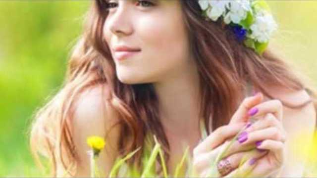 Женщины и цветы!!!!   Золотой саксофон