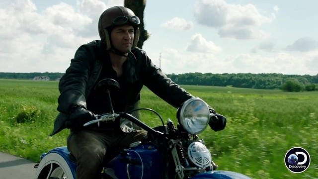 Harley and the Davidsons- Behind the Bike