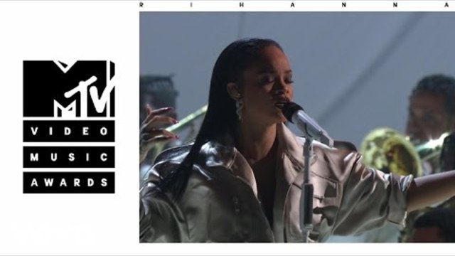 Rihanna - Stay / Love On The Brain / Diamonds (Live From The 2016 MTV VMAs)