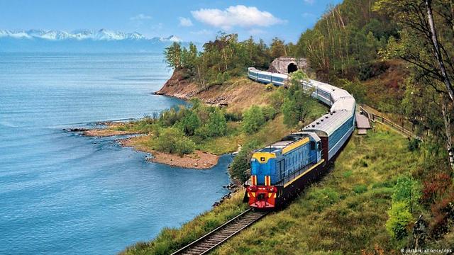 Пътешествие с Транссибирска железопътна линия на 7 000 км през три различни държави