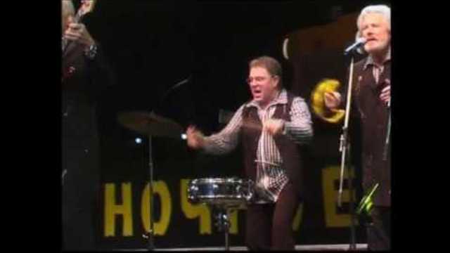 Группа Поющие Гитары  -  Люди встречаются