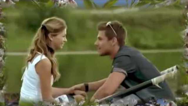 Светлана Аверочкина  -  Я НЕЖНЫХ РУК ТВОИХ КОСНУСЬ