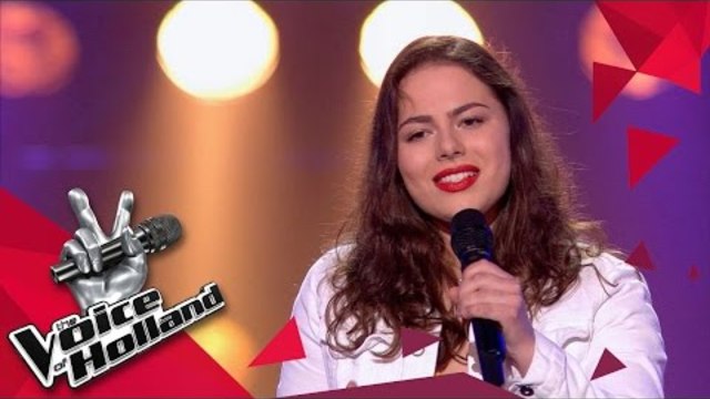 Roxanne Hartog – Almost Is Never Enough (The Blind Auditions | The voice of Holland 2016)