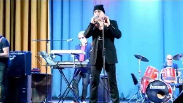 Валерий Палаускас  -   ПОЛЕВЫЕ ЦВЕТЫ