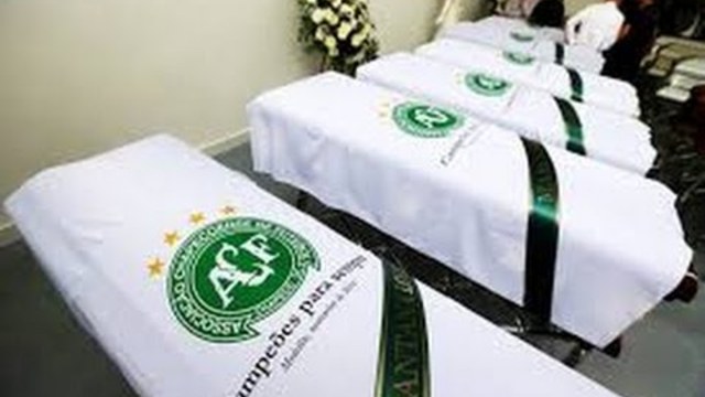 Погребението на бразилски футболисти от първодивизионния клуб "Шапакоенсе".