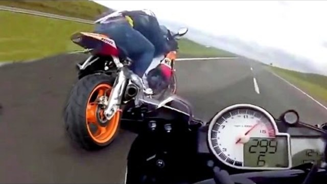 5 Crazy Minutes of PURE ADRENALINE RUSH! ❱ BMW HONDA STREET RACING