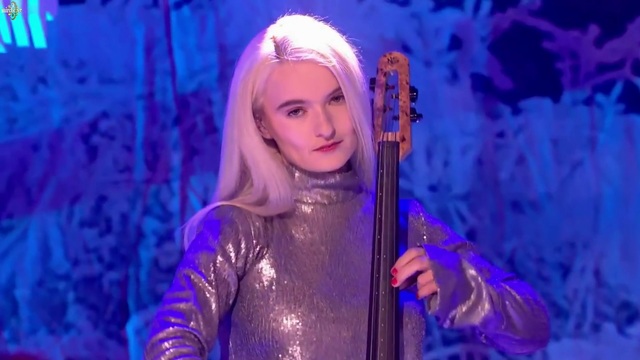 Clean Bandit feat. Anne Marie - Rockabye (Top Of The Pops, Christmas 2016)