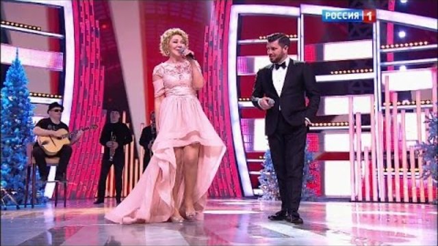 Любовь Успенская и Интарс Бусулис - "Я милого узнаю по походке"