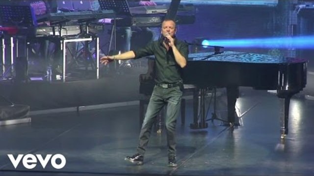 Gigi D'Alessio - 'A città 'e pulecenella ft. Dear Jack