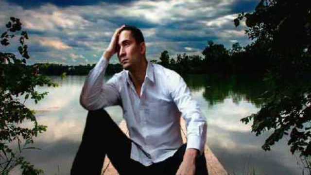 ИГОРЬ АШУРОВВ   -   ЛЮБОВЬ ИГРАЯ