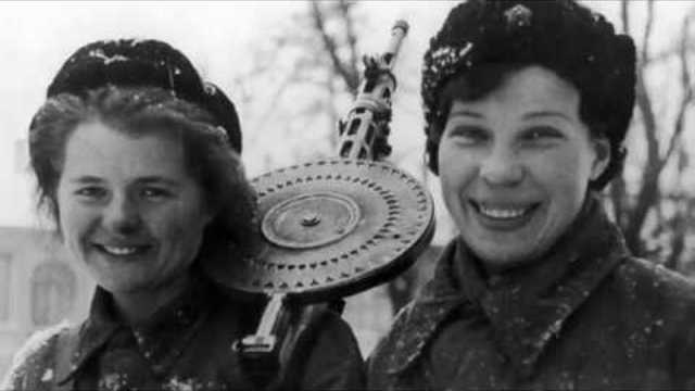 ЭТО СТРАШНОЕ СЛОВО   ВОЙНА    Презентация 4 А класса