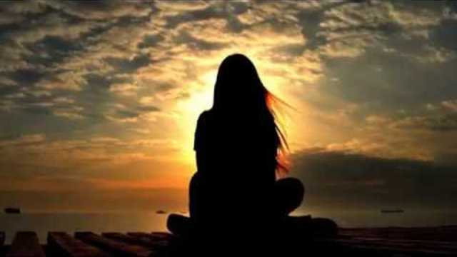 Лариса Закиева  -  Где то небо