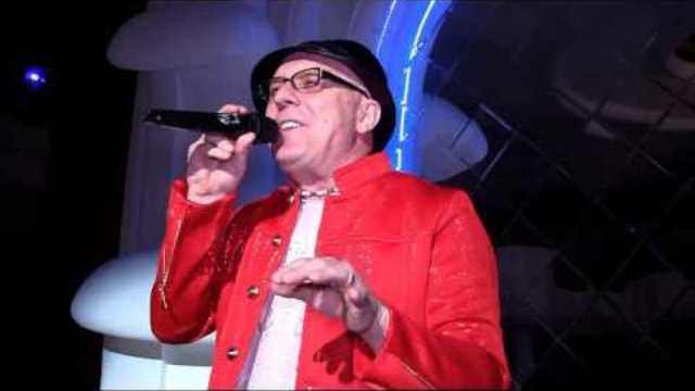 Валерий Палаускас   -   ТЫ СПУСТИЛАСЬ С НЕБЕС