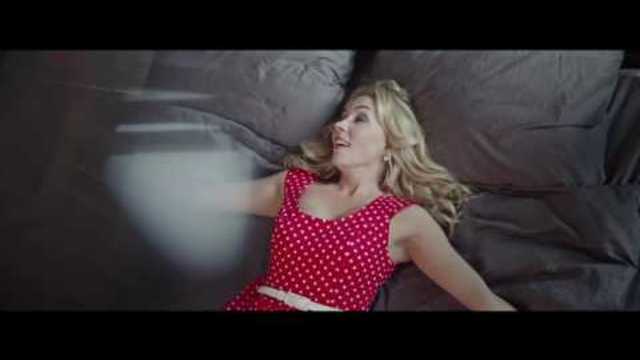 Вероника Андреева  -  Любовь, цветы и вино