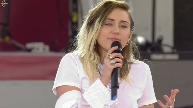 Miley Cyrus - Inspired (One Love Manchester) 2017