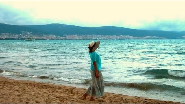 Юлия Боголепова  -  Нет, не любил он