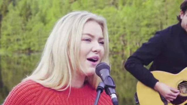 Astrid S - Such A Boy (Acoustic) 2017