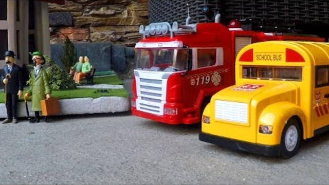 Video for Children Fire Truck Garbage Truck and School Bus Vehicles with Car Toys Trucks For Kids