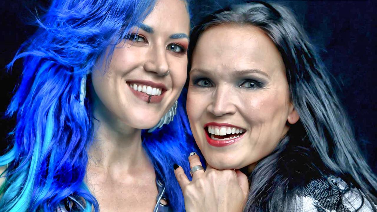 Alissa white gluz the wolf. Tarja and Alissa White Gluz. Alissa White-Gluz и Тарья. Alissa White Gluz Demons in you. Алисса Уайт глаз и Тарья Турунен.