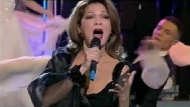 Ángela Carrasco - A Mi Querida España