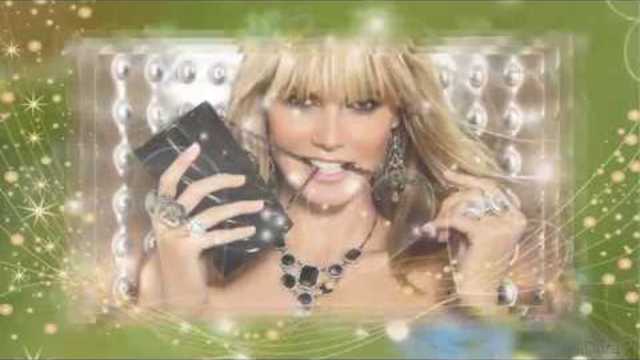 Лили Иванова  -  Одна любовь над памятью кружится