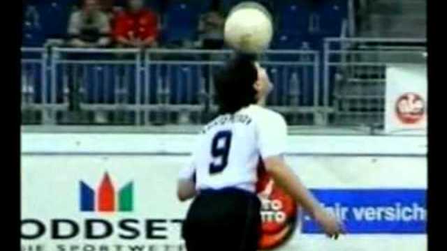 014. Soccer-Show-Kristi-Hristo  Petkov-Germany   Years 2005