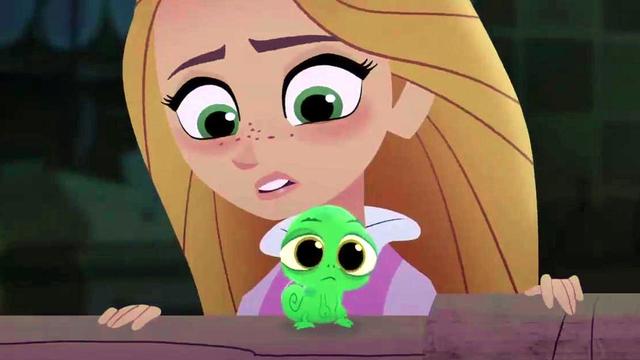 Tangled The Series - How We Met (Clip) откъс предистория "Как се срещнахме" - принцеса Рапунцел се запознава с хамелеона Паскал