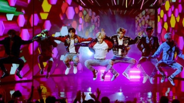 AMA 2017: BTS прави дебют в САЩ с "ДНК"