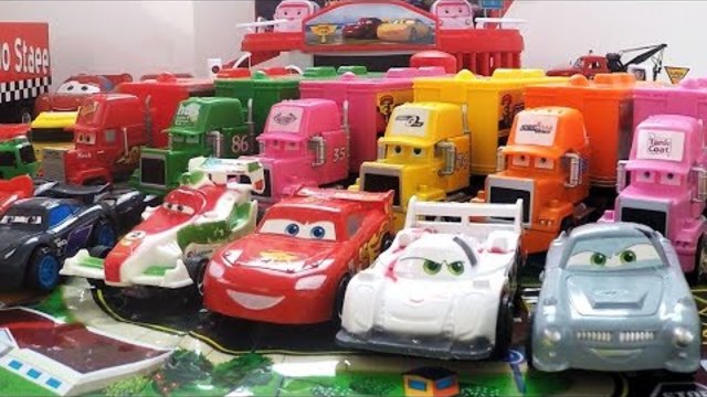 Disney Pixar Cars Lightning Mcqueen Disney Cars 3 Mack Truck Garage Disney Cars 3 Mcqueen Tomica