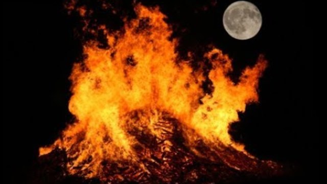 Сергей Чекалин  -  У костра