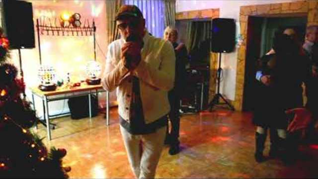 Валерий Палаускас  -  АЛЫЕ РОЗЫ НА СНЕГУ