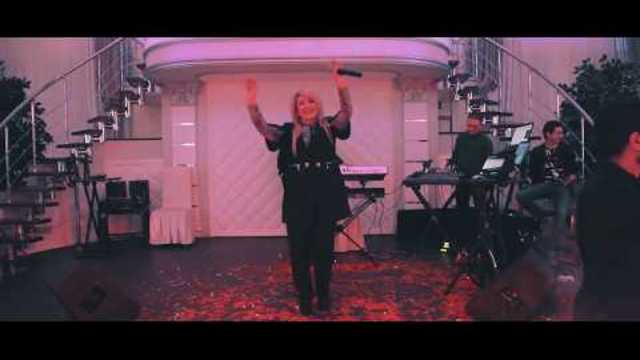 Лариса Шахбазян    -    Игрушка