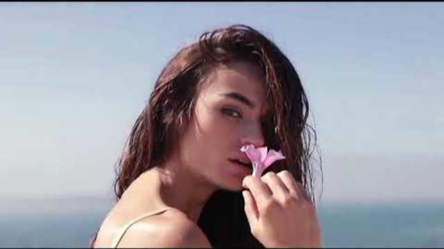 Валерий Палаускас   -   Я ОБНИМАЮ И ЦЕЛУЮ ТОЛЬКО ТЕБЯ