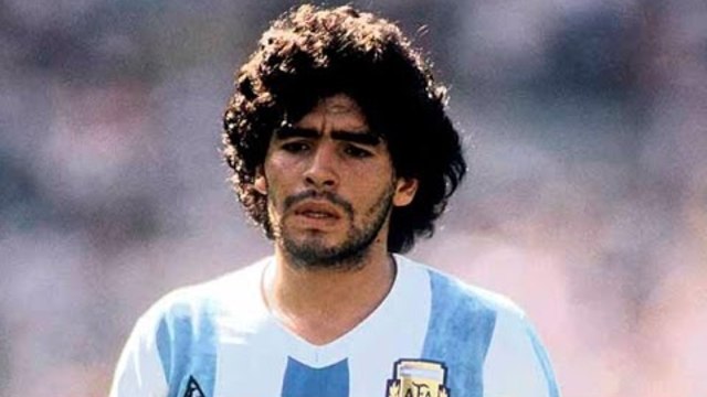 Maradona ● Top 10 Goals ● Top 10 Skills