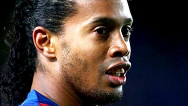Ronaldinho ● Top 10 Goals & Skills Moves